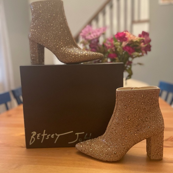 gold betsey johnson boots